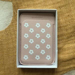 Casetify MagSafe Wallet, Daisy print